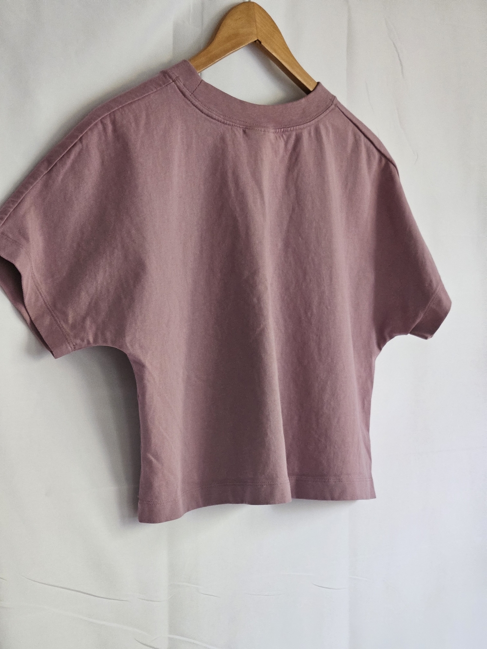 Nike Women’s Triple Swoosh Crop Tee - Mauve - Small - Picture 7 of 10